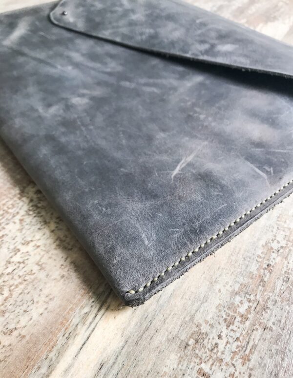 Handmade & Hand Stitched Macbook Leather Cases